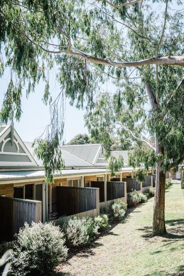 Fairways Resort Rosebud Exterior foto